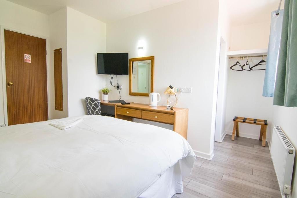The Residence @ Jaipur Easingwold Extérieur photo