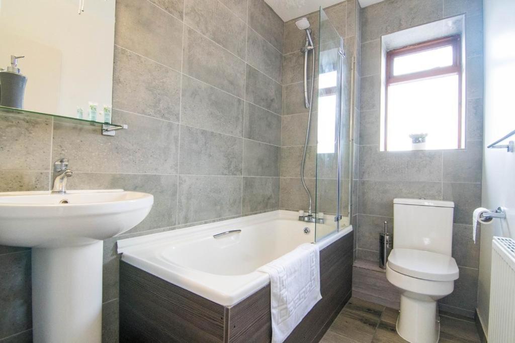 The Residence @ Jaipur Easingwold Extérieur photo